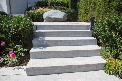 Improve Curb Appeal with New Concrete Steps!